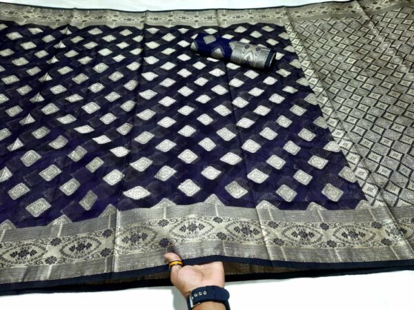 Barish Jamdani Saree (বাড়িস জামদানী শাড়ি) - Image 3