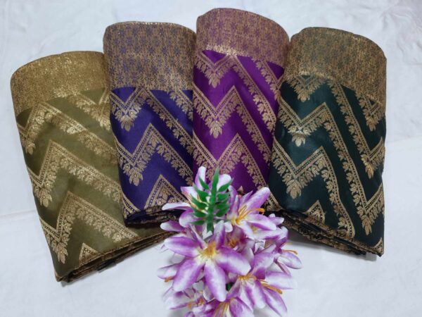 Benaroshi Katan Saree (বেনারসি কাতান শাড়ি)
