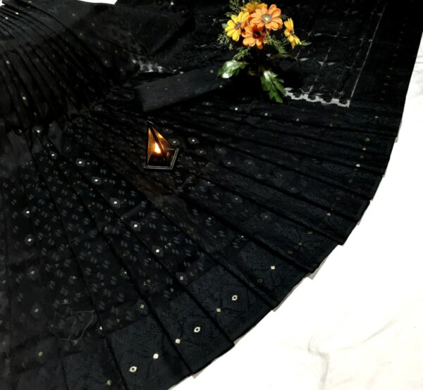 Kalo Jamdani Saree (কালো জামদানী শাড়ি)