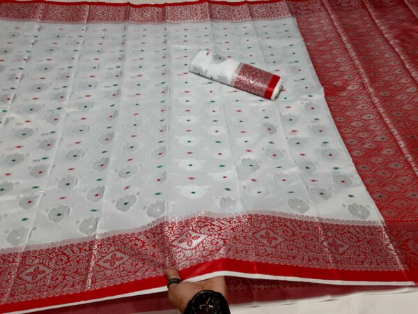 Kashmiri Silk Katan Saree (কাশ্মীরী  সিল্ক কাতান শাড়ি) - Image 2
